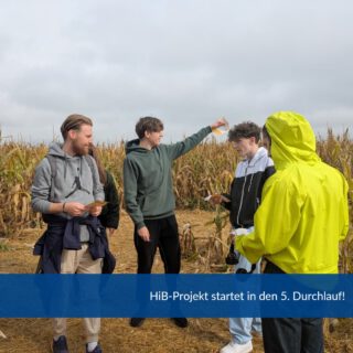 Der erste Schritt ist getan 🚀
Gerade erst gestartet und schon voller Eindrücke. Das HiB-Projekt startete am 01.09.2025 in den 5. Durchlauf. Insgesamt 28 Jugendliche durften sich bei verschiedenen erlebnispädagogischen Angeboten kennenlernen, neue Sachen ausprobieren und verschiedene Challenges gemeinsam lösen. Die ersten vier ereignisreichen Wochen in dem Projekt zeigen: da liegt ein spannendes Jahr vor uns!
#wiesbaden #bauhauswerkstaetten #neuewege #vollerideen #startklar #jugendpower #Zukunft