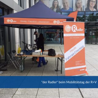 🚴‍♀️ Mobilität trifft Fahrradliebe! 🚴‍♂️

Auch in diesem Jahr durfte "der Radler" den Mobilitätstag der R+V unterstützen. Mit Werkzeug, Know-how und guter Laune haben wir wieder zahlreiche Fahrräder gecheckt, kleine Reparaturen durchgeführt und dafür gesorgt, dass alle sicher und bestens vorbereitet unterwegs sind. 🚲✨
#fahrrad #fahrradliebe #fahrraccheck #sicherunterwegs #rundv #bauhauswerkstaetten #derradler #wiesbaden