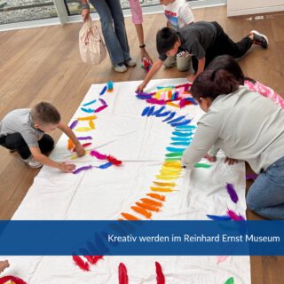 Das Projekt IMPULS war in den Sommerferien an einem Vormittag mit der ganzen Familie im Museum für abstrakte Kuns „Reinhard Ernst“. Neben Skulpturen und Gemälden, die uns Gabriela aus dem Museumsteam erklärte, gab es für die Kinder die Möglichkeit, selbst kreativ zu werden. Es war ein interessanter Vormittag für Eltern und Kinder. Vielen Dank an das Museumsteam. 
#wiesbaden #museum #familienausflug #reinhardernst #kreativ #sommerferien #bauhauswerkstaetten